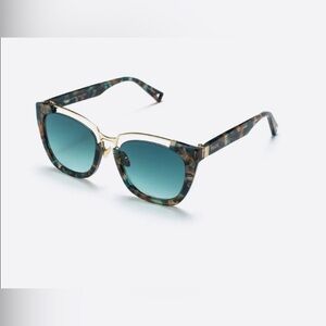 Haze Collection NYC Apex.